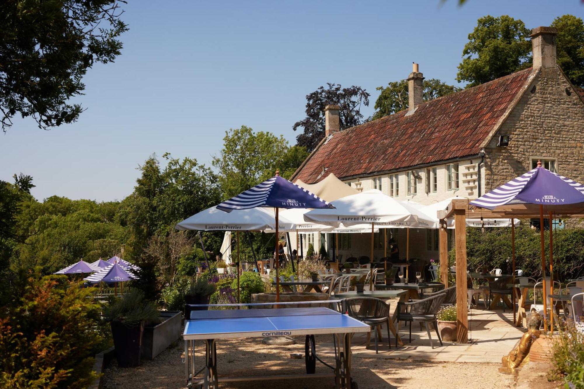 فندق The Wheatsheaf Combe Hay Wellow  المظهر الخارجي الصورة